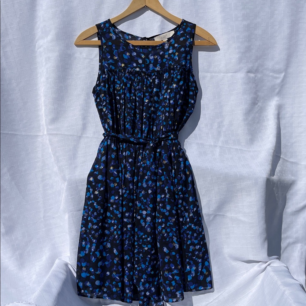 Flowing Blue Patterned Sleeveless Dress